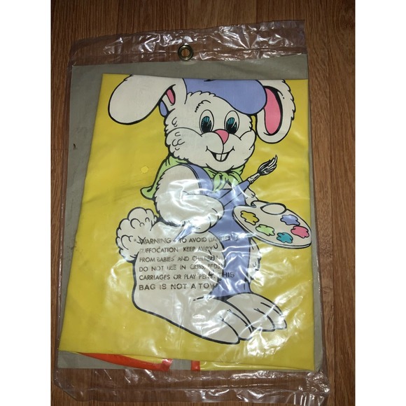 Vintage Rembrandt Rabbit  Easter  yellow Apron. New in packaging. - Picture 2 of 3